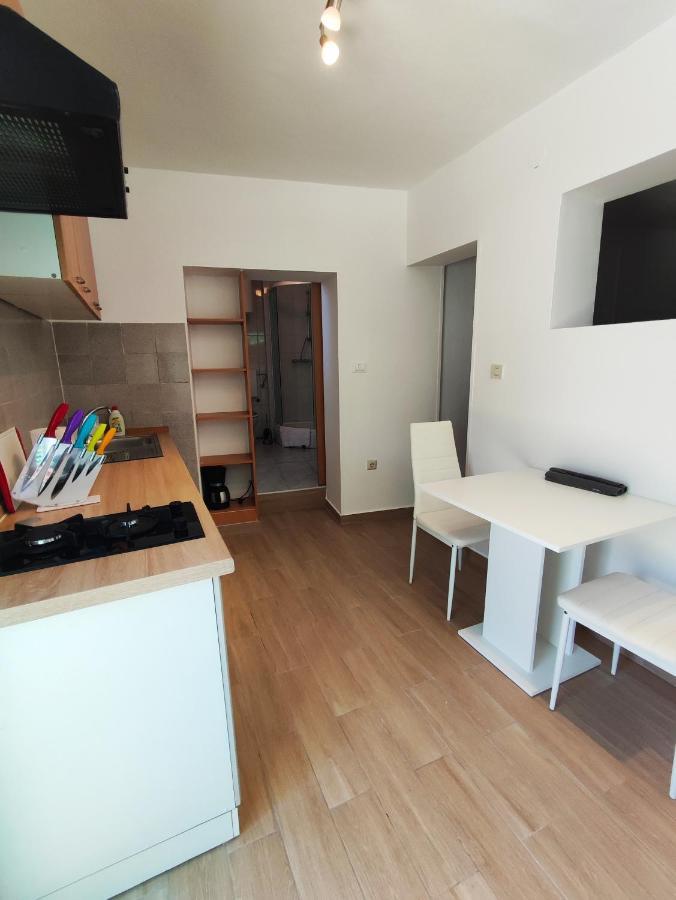 Apartment Batomalj Башка Екстер'єр фото